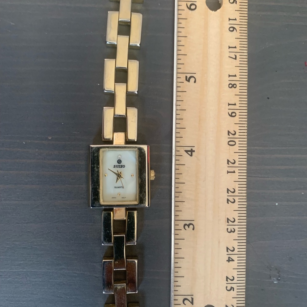 Suizo Quartz Watch